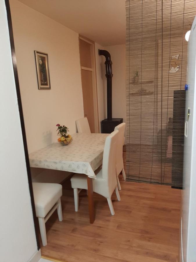 Apartment Mia 로비니 외부 사진