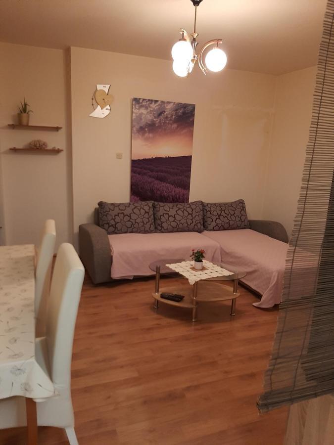 Apartment Mia 로비니 외부 사진